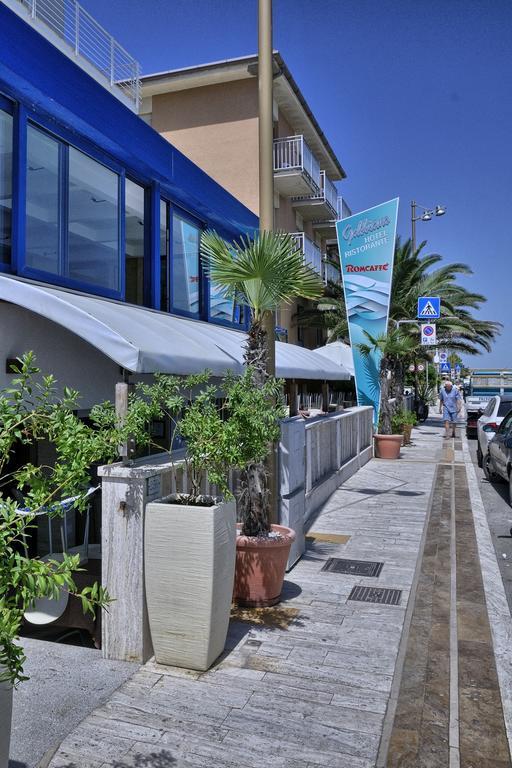 Gabbiano Hotel Чивитанова-Марке Экстерьер фото